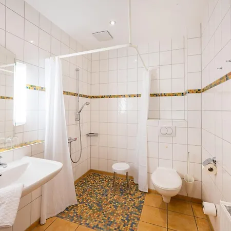 Margaretha, App 17 *